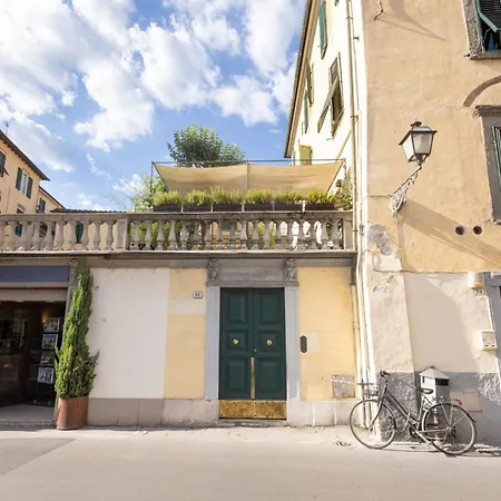 Divina Terrazza In Center Town Lucca